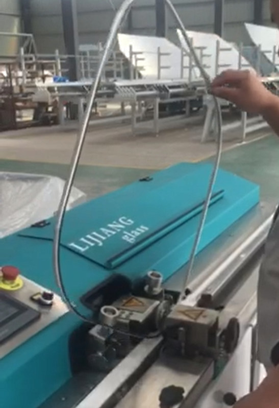 เครื่องมือเคลือบบิวทิล 12-16 Mpa สำหรับฉนวนแก้วกลวงแก้วเคลือบสองชั้น