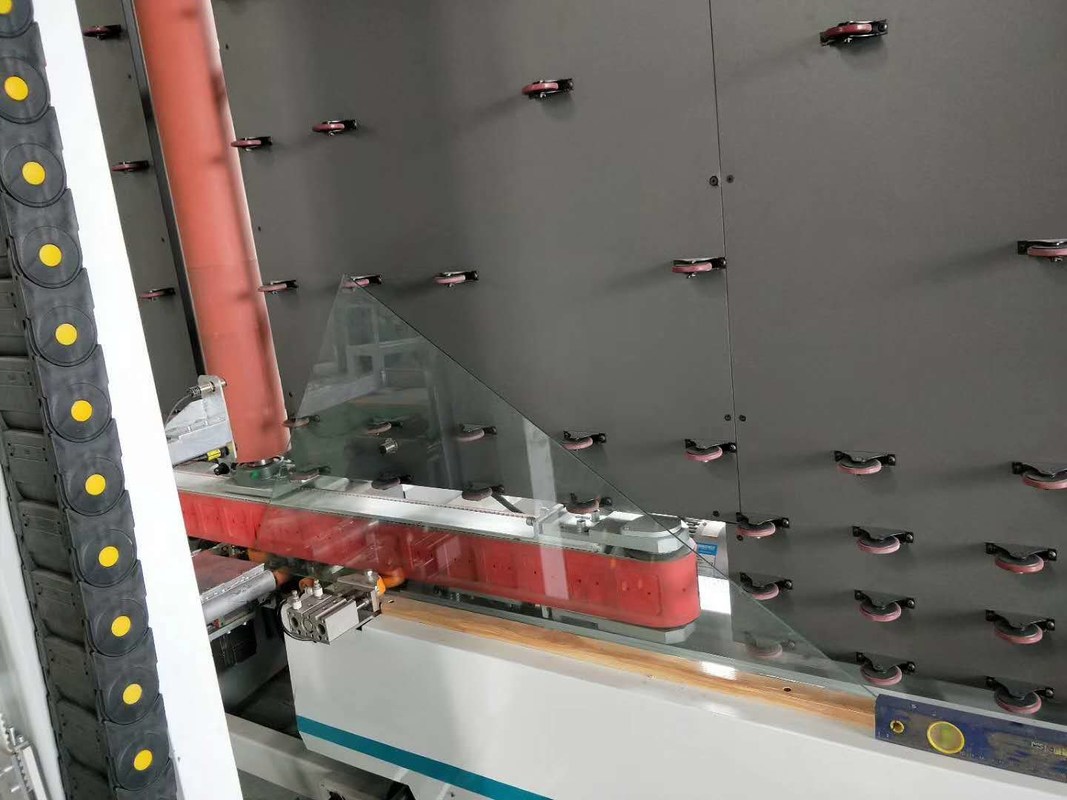 เครื่องเจียรขอบฟิล์มแก้ว E ต่ำอัตโนมัติสำหรับการลบฟิล์ม E ต่ำ