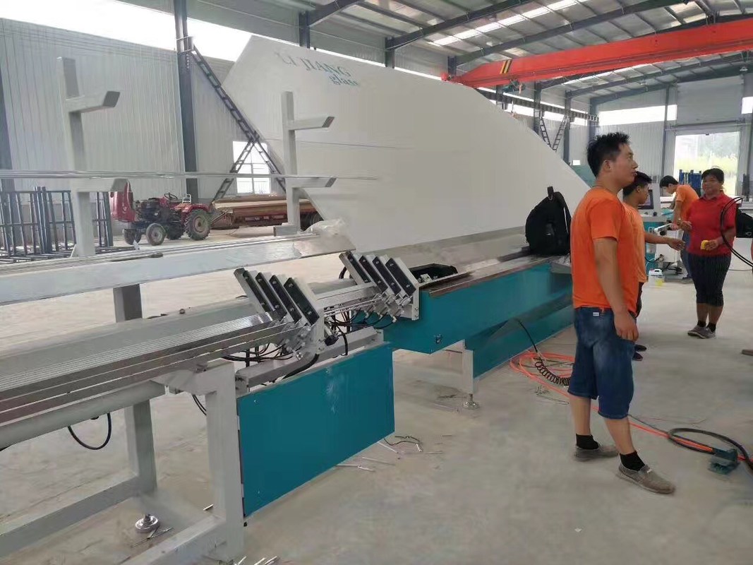 Spacer Bar Bending Machine พร้อมหน่วยจัดเก็บขนาด Spacer 4 หน่วย