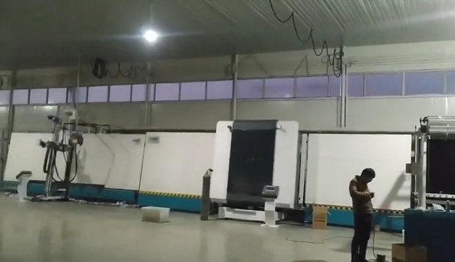 สายการผลิตแปรรูปแก้วกลวงที่ชาญฉลาด รวดเร็ว และปรับแต่งได้รวมถึงฟังก์ชันทำให้พองได้